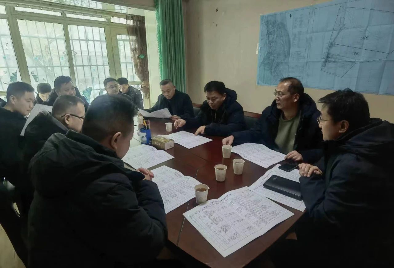 李曉東到新疆調(diào)研督導(dǎo)煤礦建設(shè)推進(jìn)工作，并慰問駐疆干部職工1